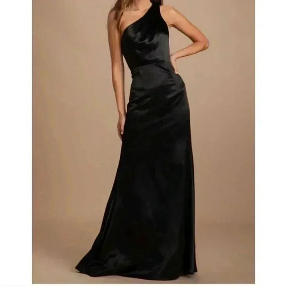 Lulu's On The Guest List One Shoulder Satin Maxi Dress NWT Size Medium - Picture 1 of 16